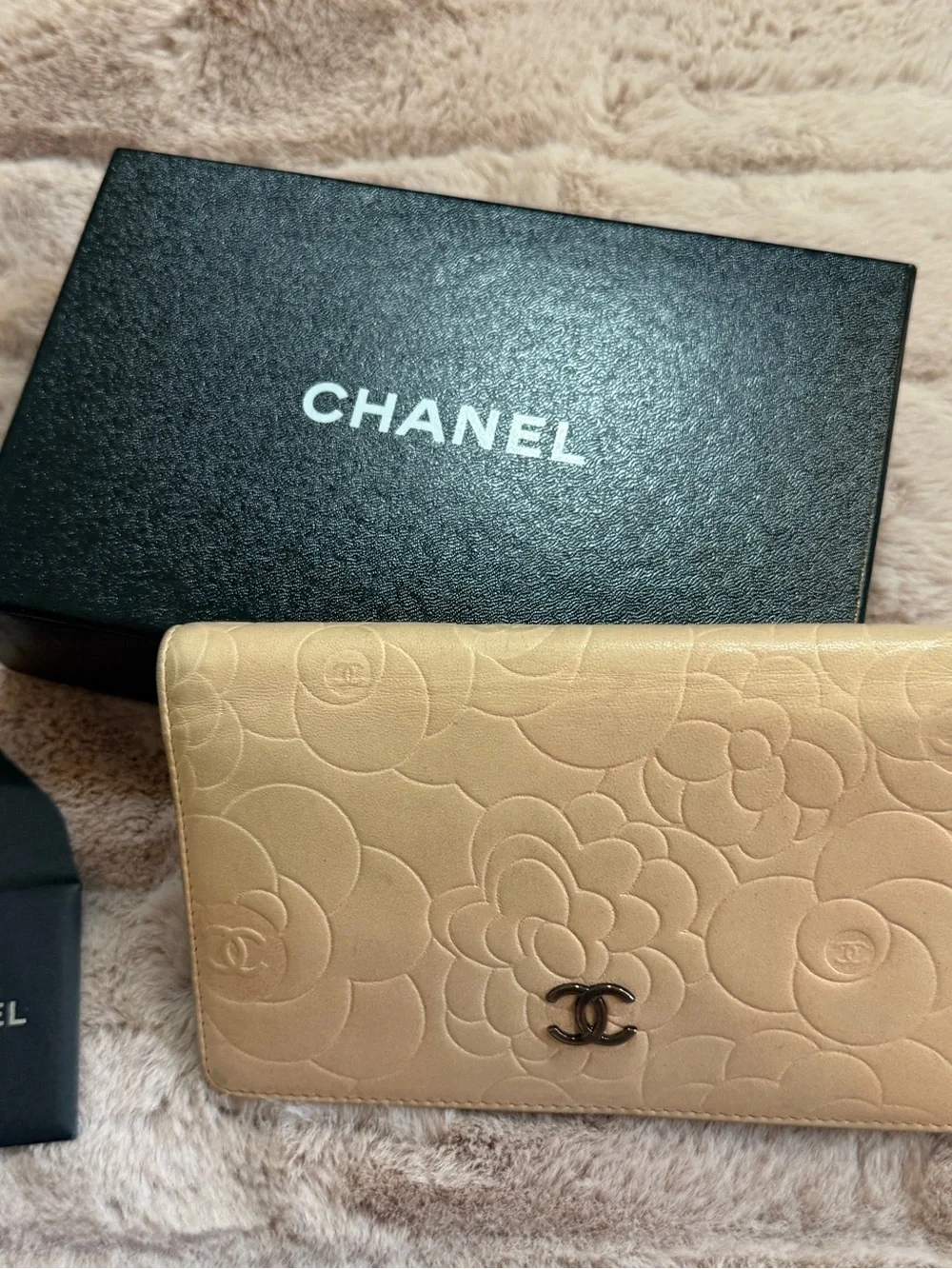 CHANEL Beige Camellia Embossed Leather Wallet with Gold CC